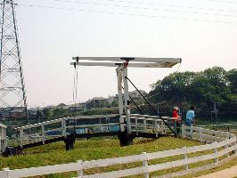 さがった橋